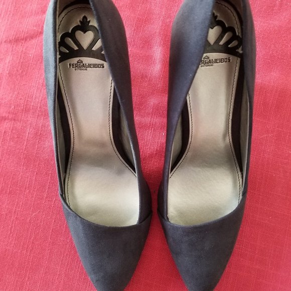 Shoes - Picture 1 of 2